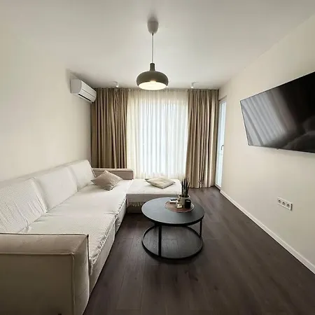 New Luxury Furnished - Beach, Center & Fast Wi-fi * וארנה