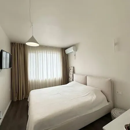 דירה New Luxury Furnished - Beach, Center & Fast Wi-fi